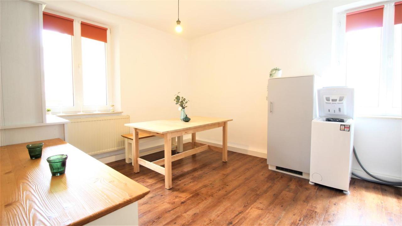 Apartamento Zentral Wohnen - Inkl. Privatem Stellplatz Wurzburgo Exterior foto