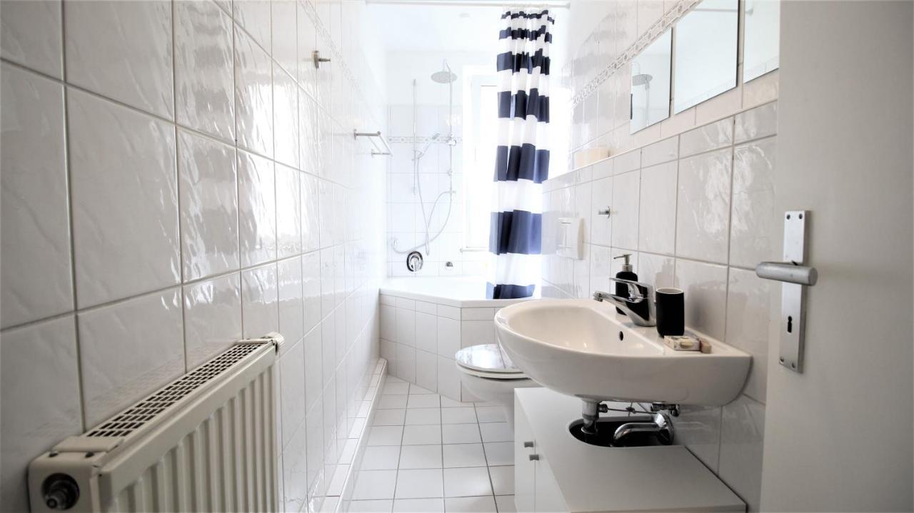 Apartamento Zentral Wohnen - Inkl. Privatem Stellplatz Wurzburgo Exterior foto