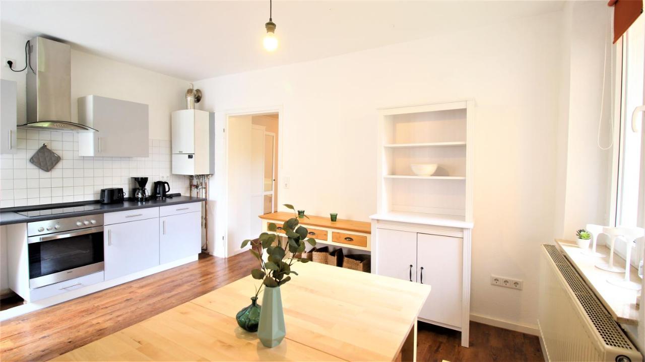 Apartamento Zentral Wohnen - Inkl. Privatem Stellplatz Wurzburgo Exterior foto