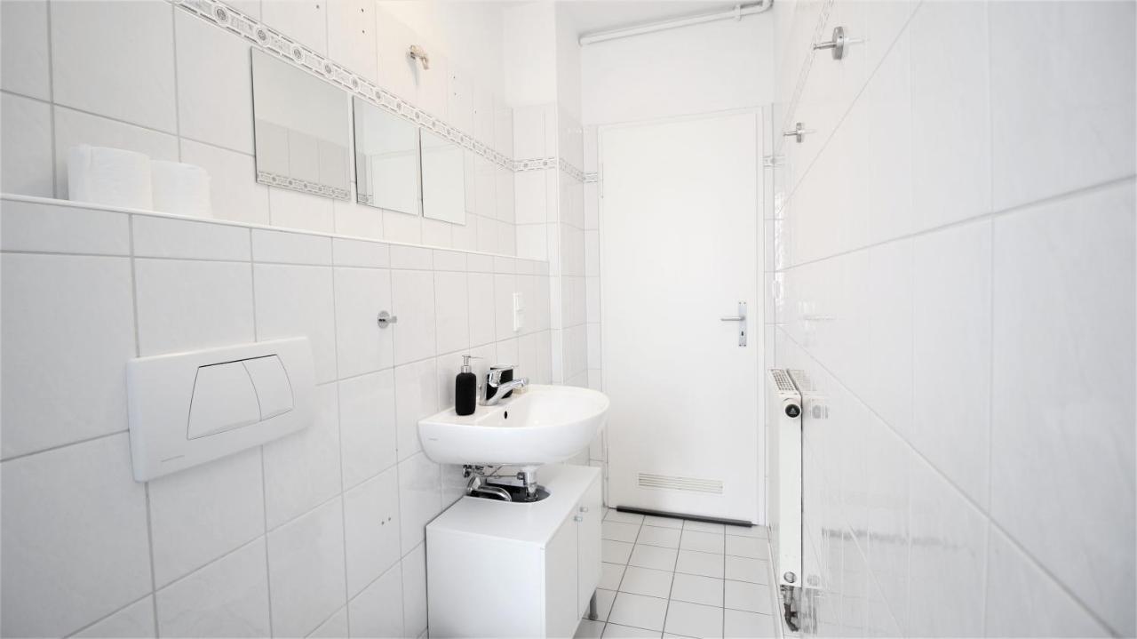 Apartamento Zentral Wohnen - Inkl. Privatem Stellplatz Wurzburgo Exterior foto