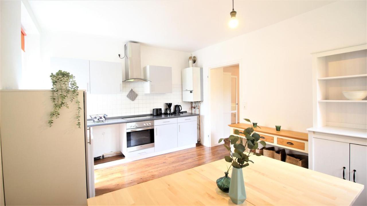 Apartamento Zentral Wohnen - Inkl. Privatem Stellplatz Wurzburgo Exterior foto